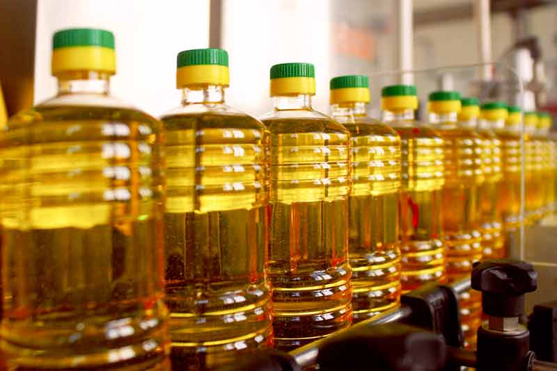 Blended oils for deep frying